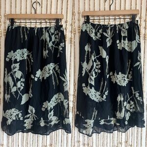 Vintage y2k 100% Silk Black Green Floral Midi Fairycore Whimsy Stretch Skirt S-M
